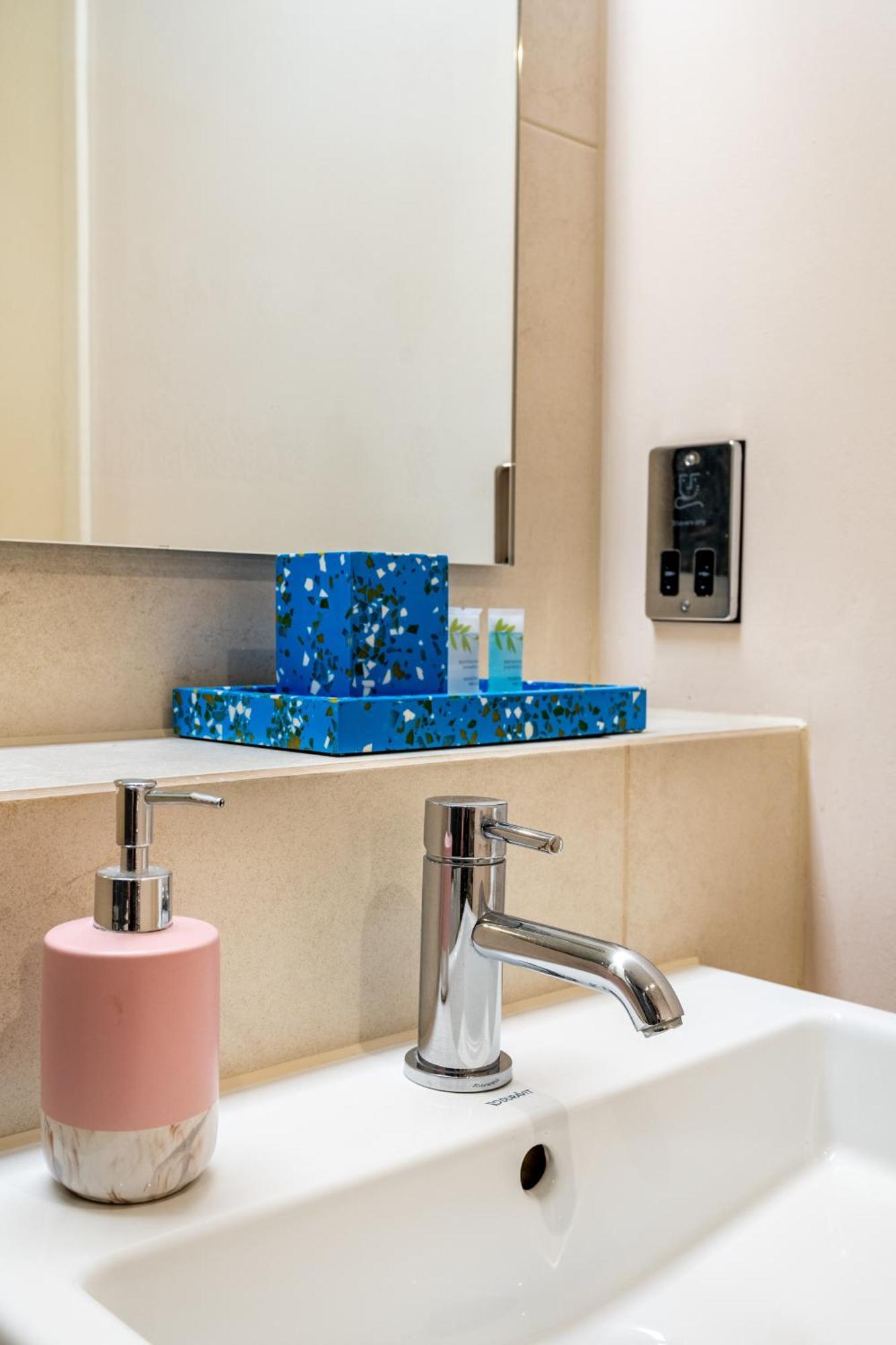 Luxury Apartment In Notting Hill By Portobello Market London Eksteriør billede
